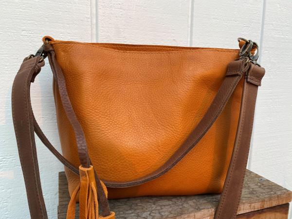 Crossbody & shoulder bag, Orange leather with 2 brown straps (zipper) picture