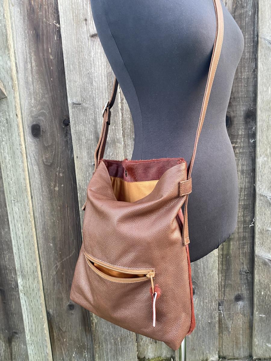 Crossbody, Brown leather with Cognac Hair on Hide picture
