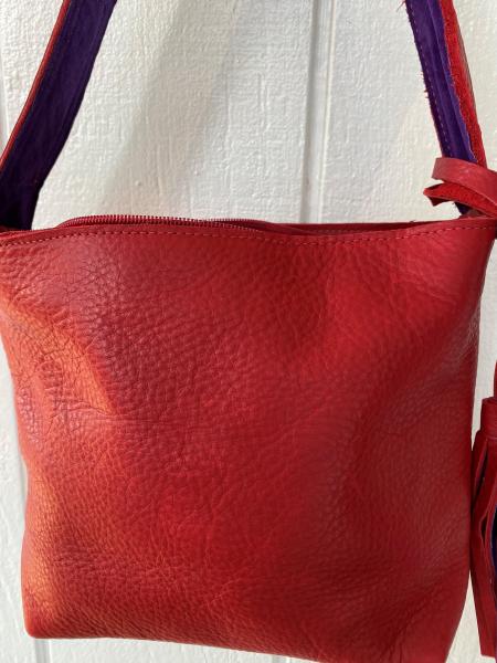 Small shoulder bag, Red leather lined with purple suede (w/zipper) picture