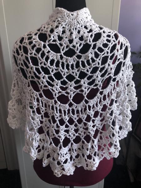 Women's Shawl: Fresh Snow and Floral Pin picture