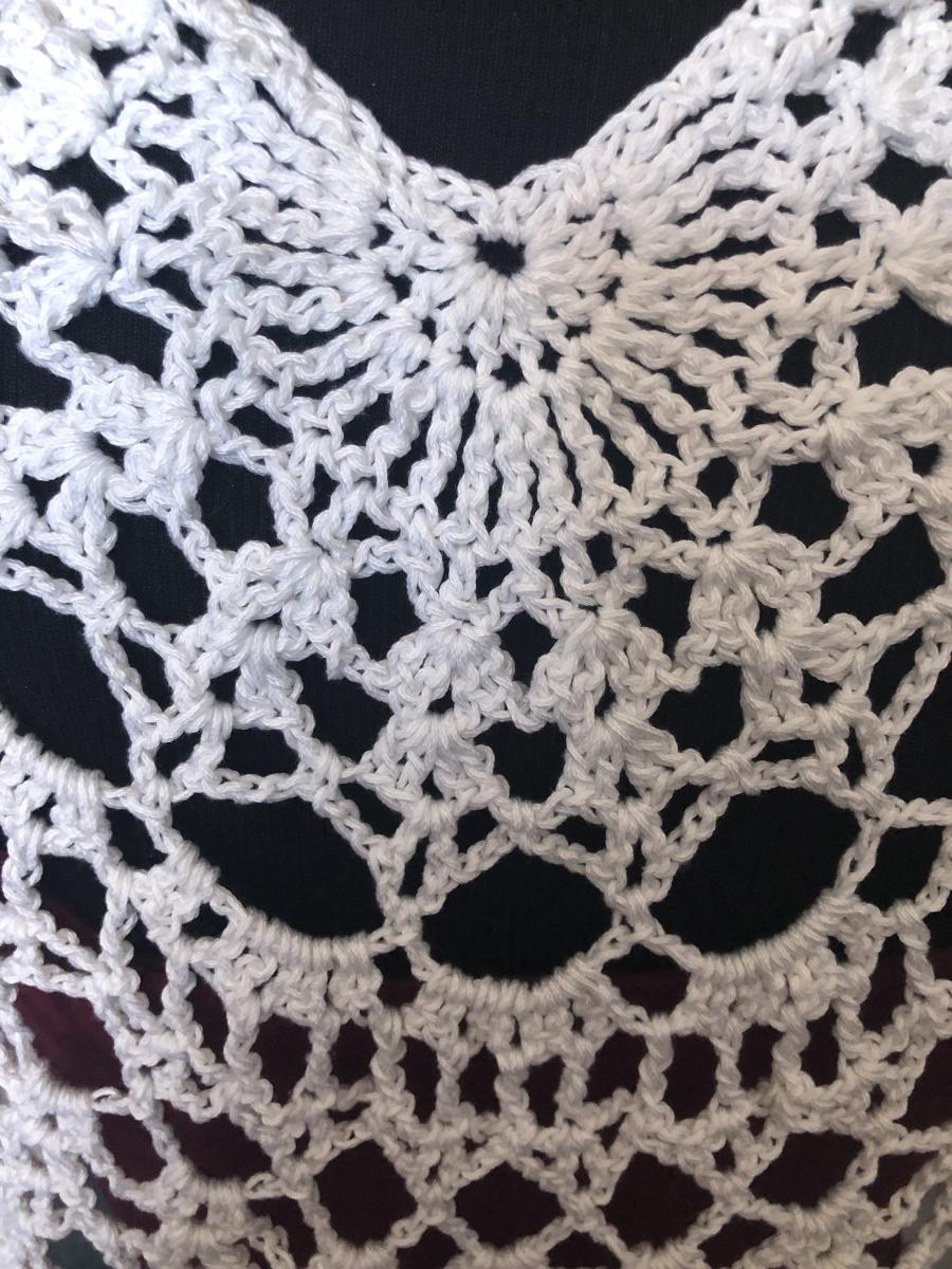 Women's Shawl: Fresh Snow and Floral Pin picture