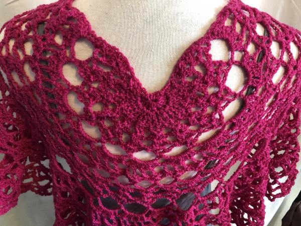 Shawl: Chantilly Lace & Matching Floral Pin picture