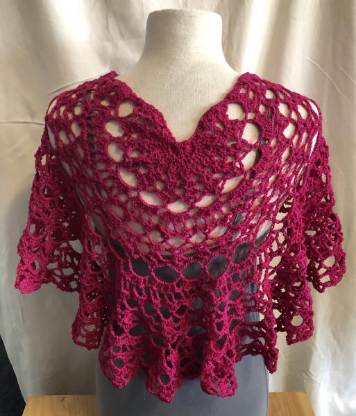 Shawl: Chantilly Lace & Matching Floral Pin picture