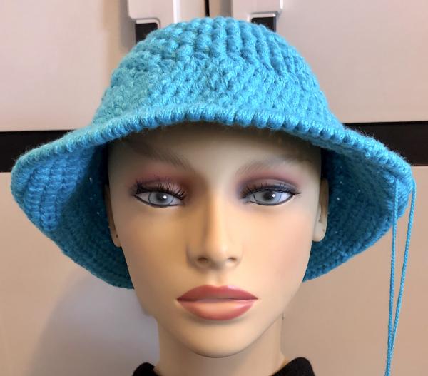 Women's Hat: Turquoise Brickwork