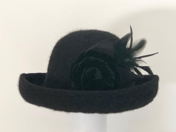 Brimmed Hat with Optional Flower Pin, Black