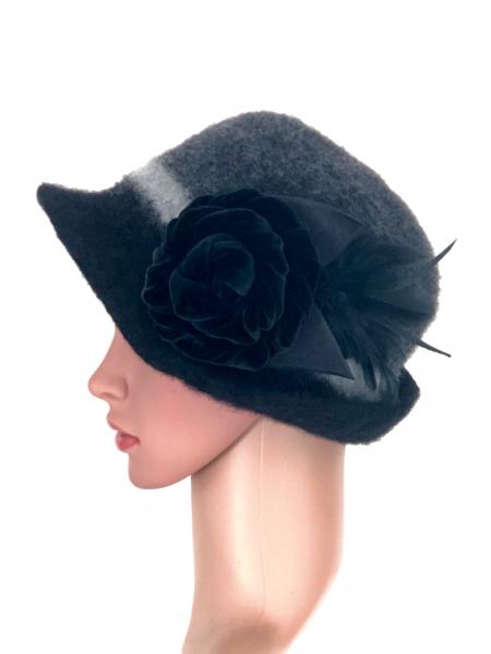 Cloche with Flower Pin, Black/grey picture