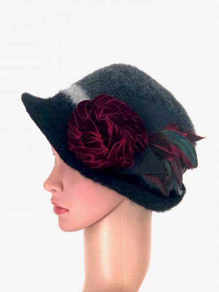 Cloche with Flower Pin, Black/red picture