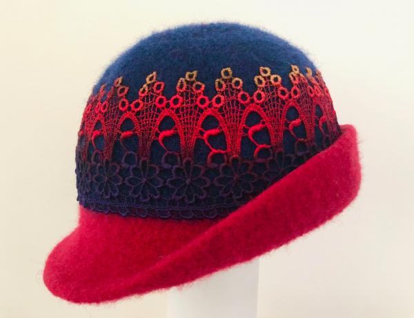 Lace Cloche, Red/navy