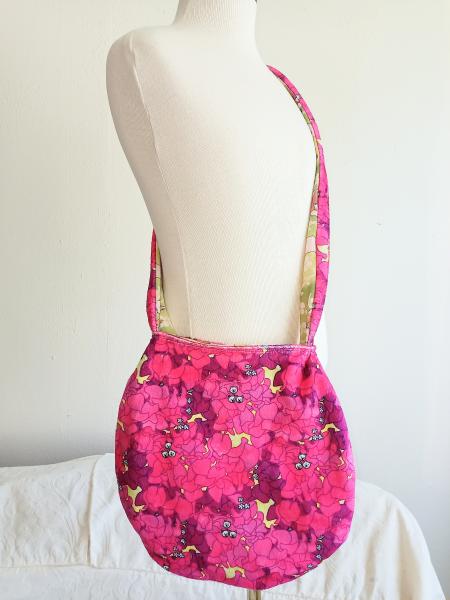 Fuzzy crossbody reverse purse (Pink Ghost Blosses x Puakenikeni green) picture