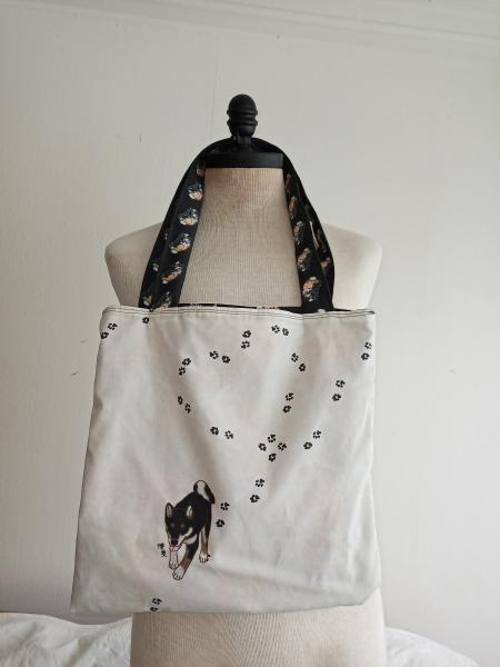 Red ‘Åhi‘a Breeze x Cupful of Love reverse tote picture