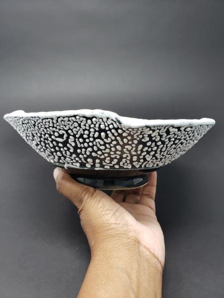 Black and White serving bowl picture