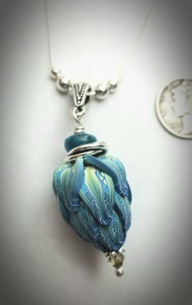 Mini Pod Necklace picture