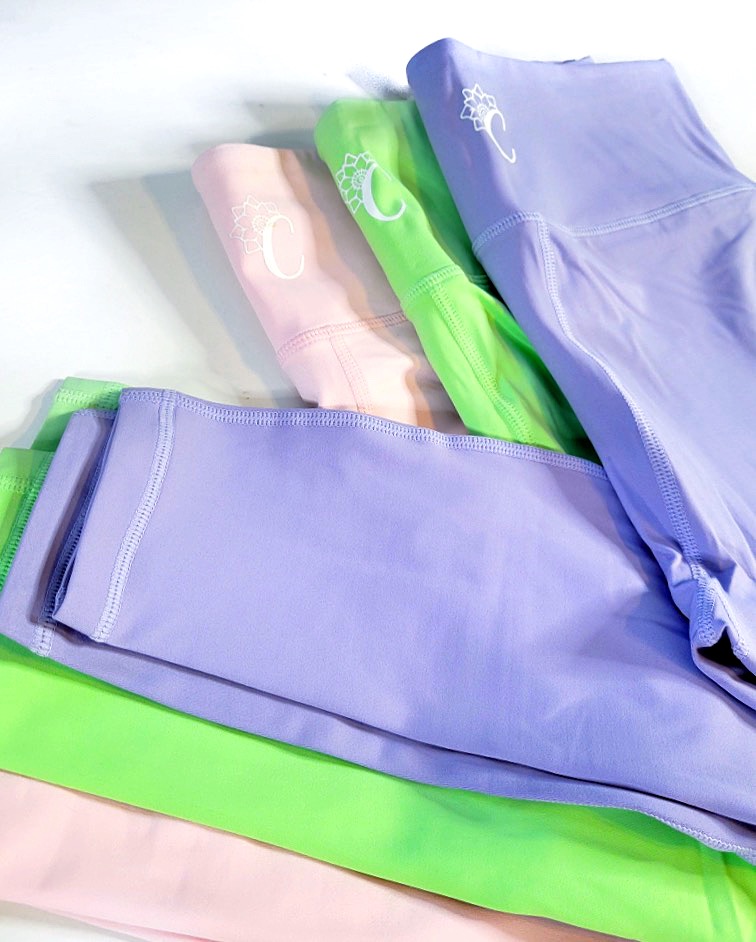 Signature  Yoga Set picture