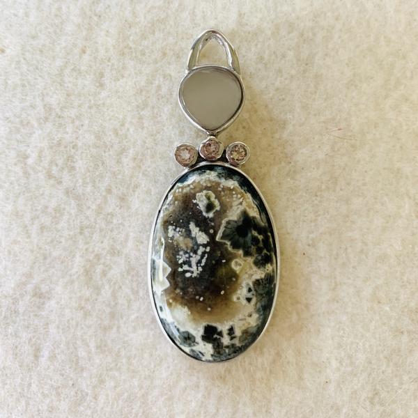 Agate, Morganite and Mother of Pearl pendant