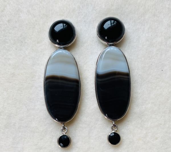 Onyx and Agate drop errings picture