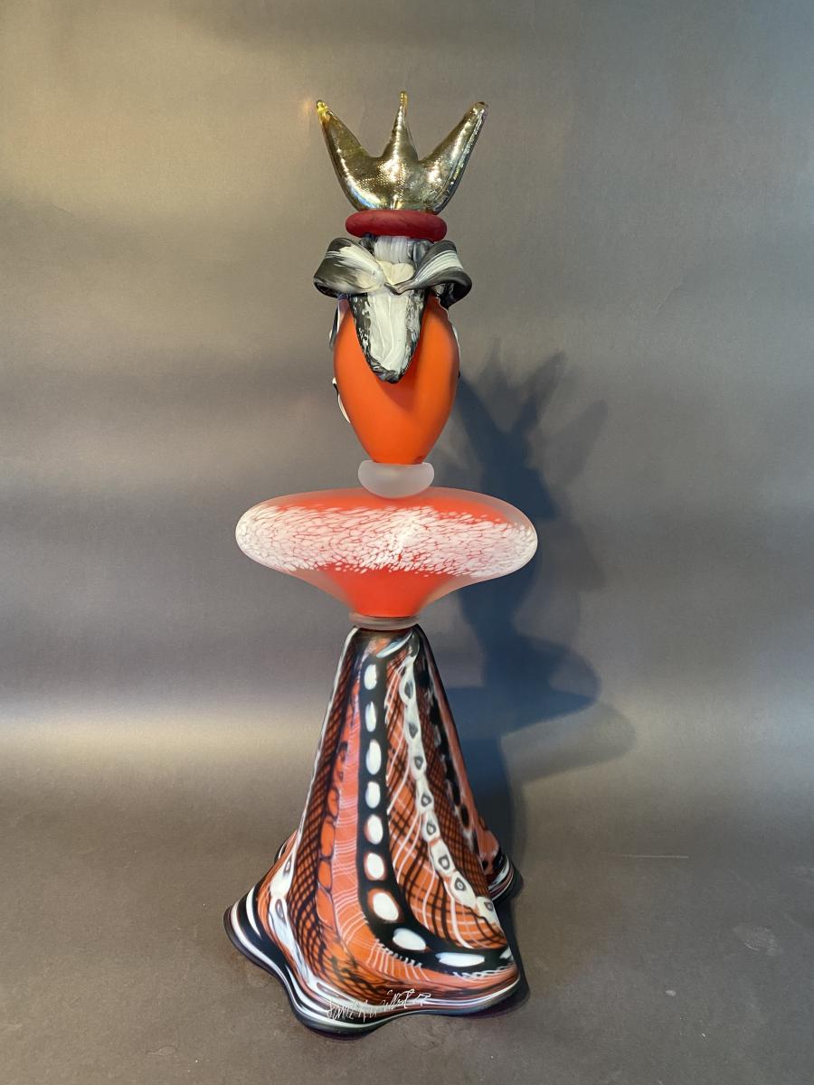 Queen of Hearts Sculpture picture