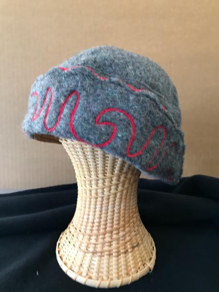 Red and gray cloche