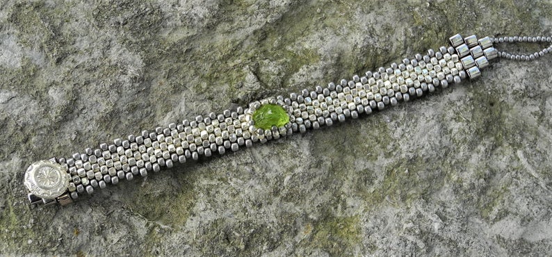 Hand Woven Peridot Cabochon Bracelet - Silver Galvanized picture