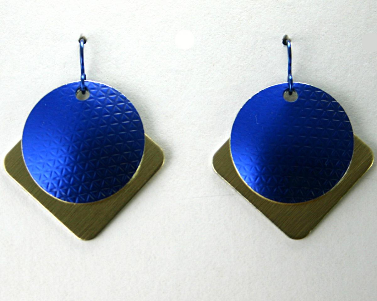 SE0048  (click for more colors) picture