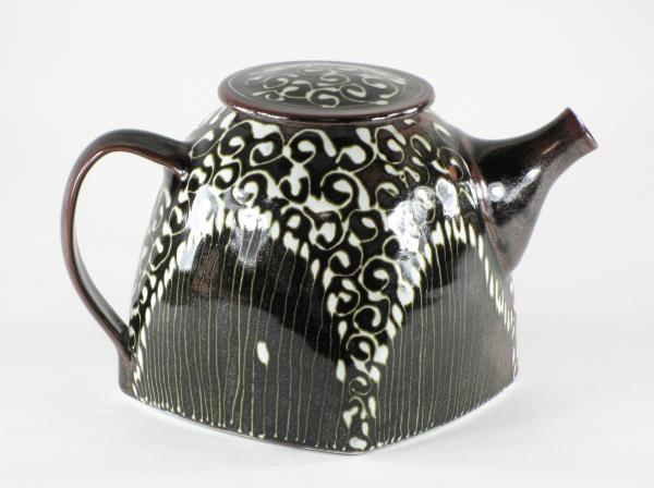 Temoku Swirl/Stripe Teapot picture