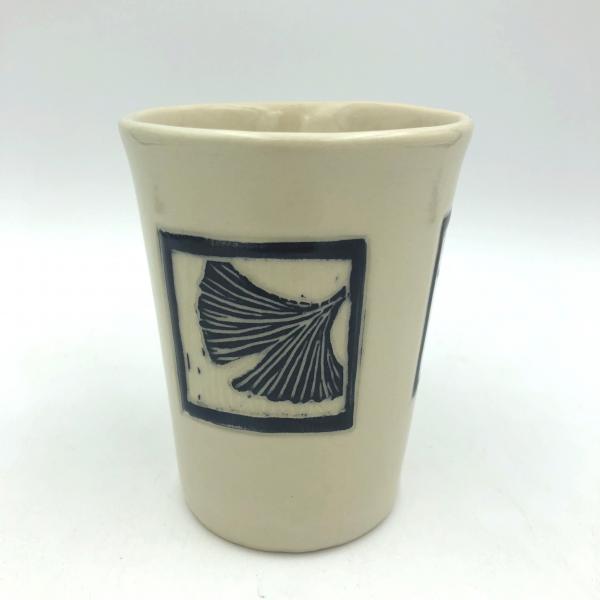 Black and white Mug with Ginkgo Leaves picture