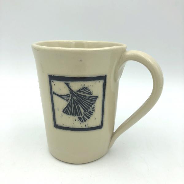 Black and white Mug with Ginkgo Leaves picture