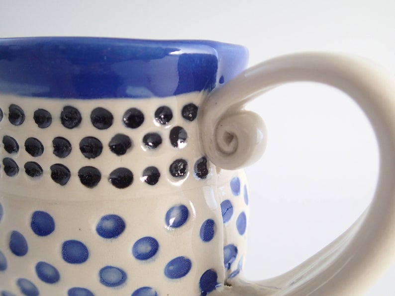 Small Polka Dot Tri-foot Mug picture