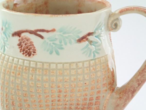 NatureLovers' Mug with Pine Cones