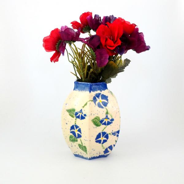 Handmade Sgraffito pottery, a hand carved ginger jar with morning glory vine picture