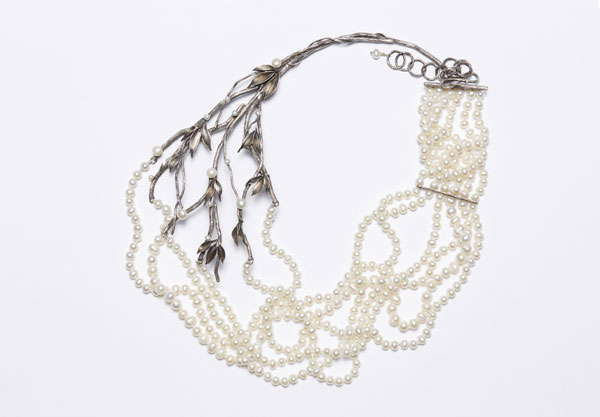 Branch and Pearl Deco necklace picture