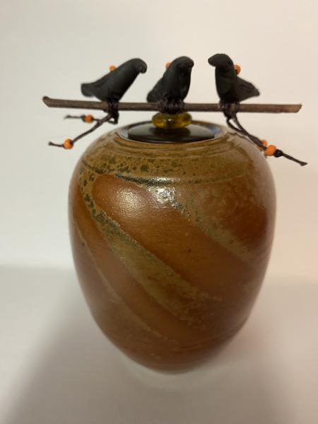 Three Ravens on Branch Jar picture