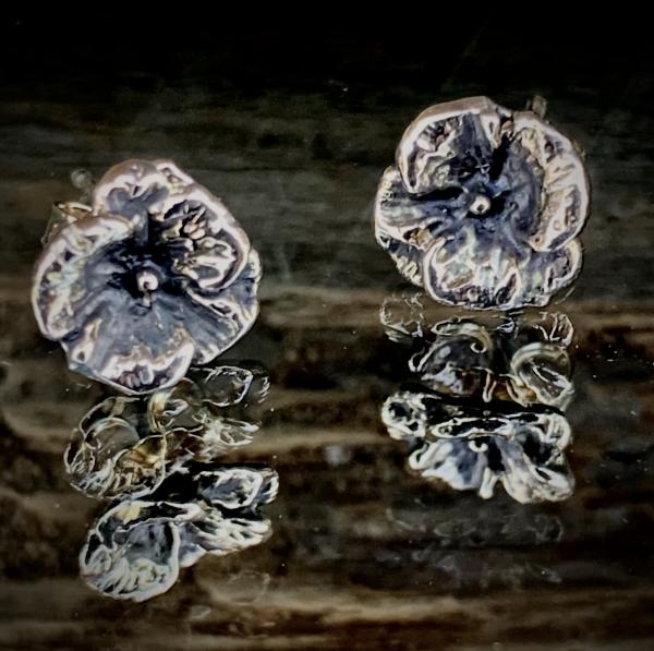 Flower Earrings post 14kt yellow gold picture