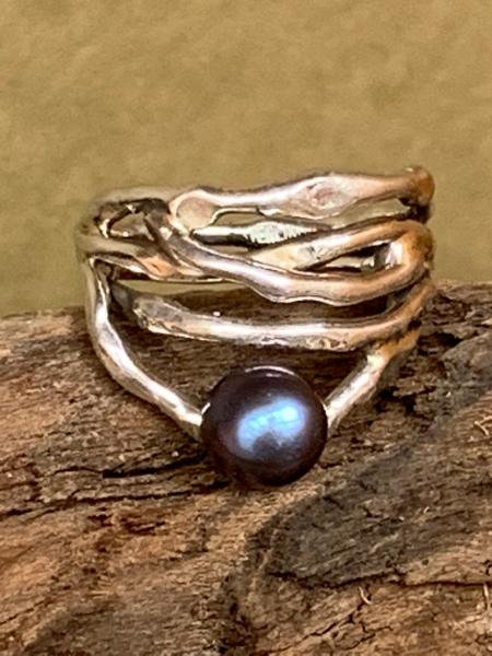 Seaweed ring cast in solid Sterling Silver with black button pearl