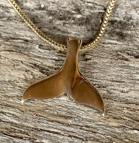 Whale Tail pendant 1" 14kt yellow