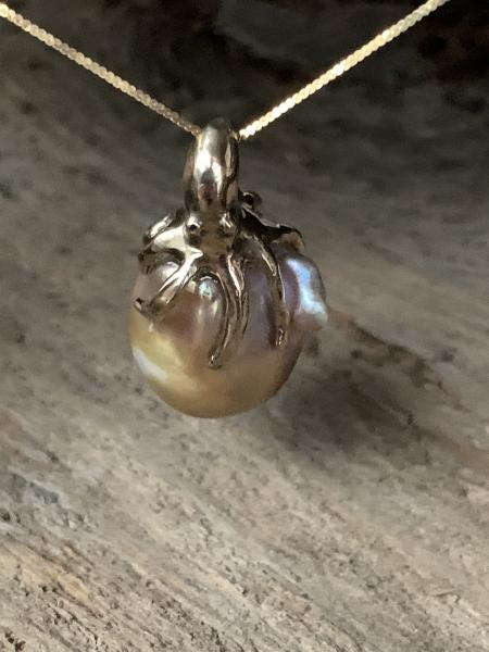 Octopus pendant with cultured pearl 14kt picture