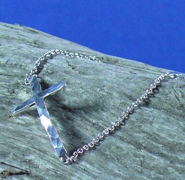 Hammered Cross Sterling Silver Chain Link Bracelet picture