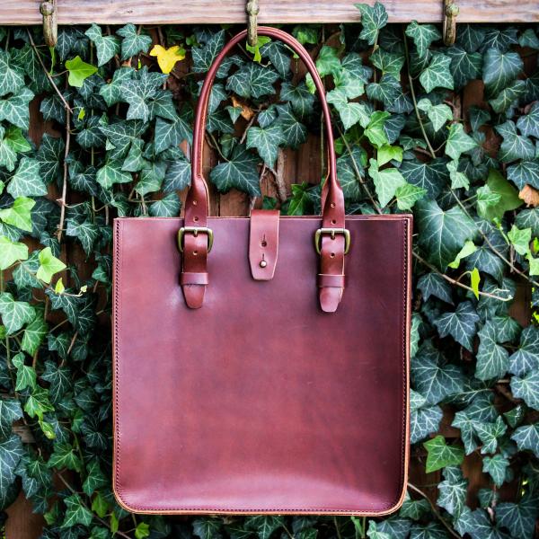 Madison Tote - Thoroughbred