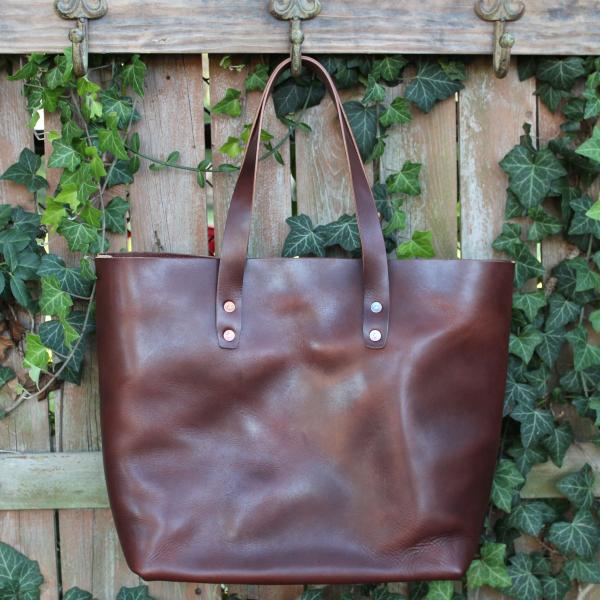 Mason Tote - Thoroughbred picture