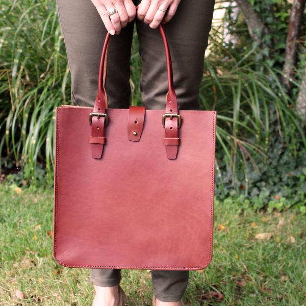 Madison Tote - Saddle picture