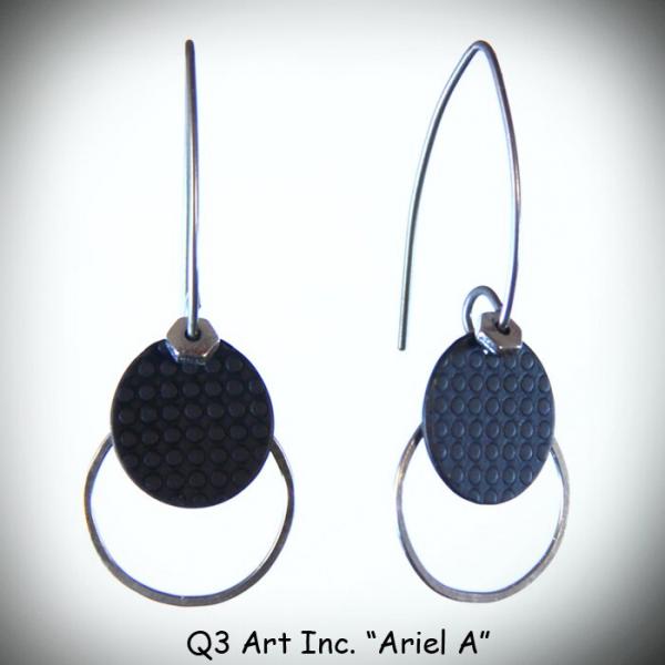 Ariel Earrings Black/Nickel picture