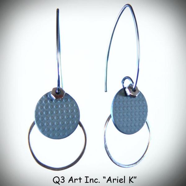Ariel Earrings Black/Nickel picture