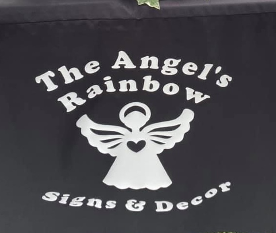 The Angel&rsquo;s Rainbow, Signs and Decor