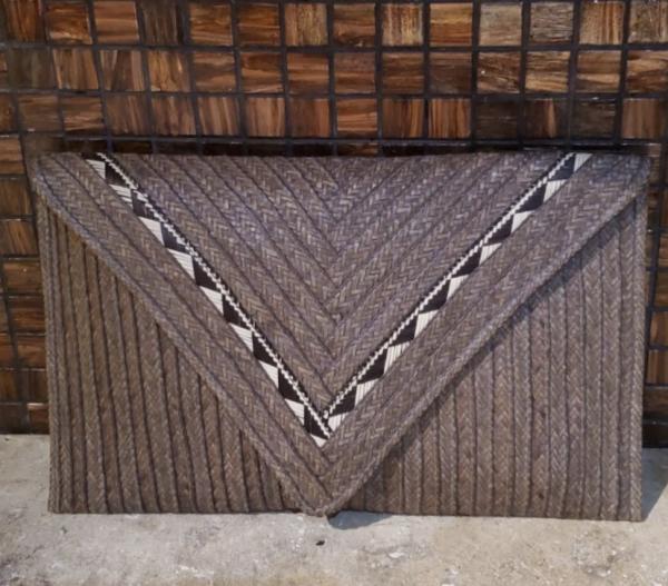 Slate Grey Caña Flecha Envelope Clutch picture