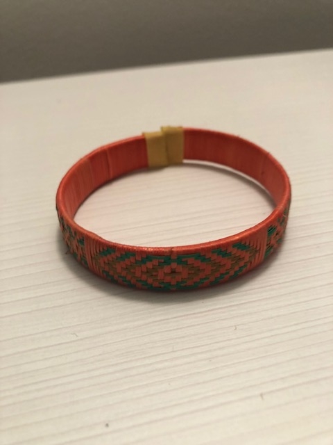 Thin Orange Caña Flecha Bracelet picture