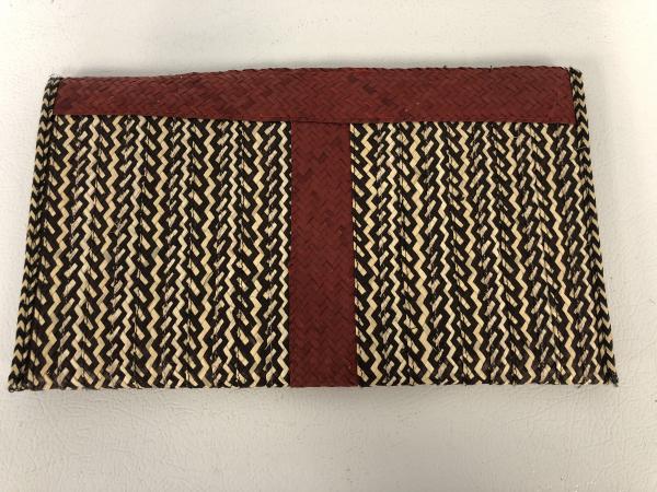 Maroon Caña Flecha Envelope Clutch picture