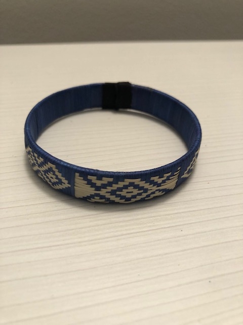 Thin Navy Blue Caña Flecha Bracelet picture