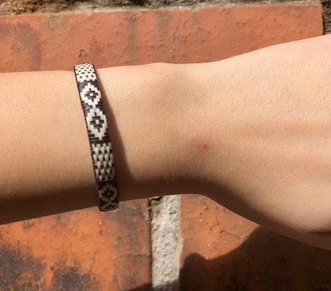 Thin Brown and Beige Caña Flecha Bracelet picture