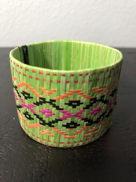 Wide Lime color Caña Flecha Bracelet picture