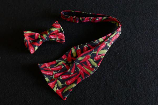 Chili Peppers Bow Tie