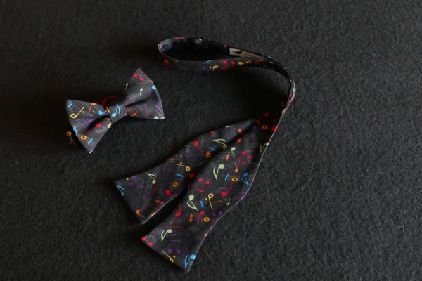 Music Notes Bow Tie